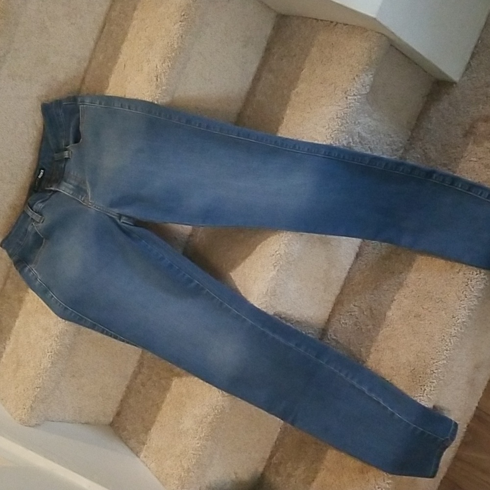 Fashion Nova Stretch Skinny Jeans 3